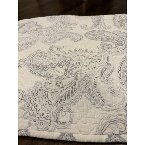 Vera Bradley Gray White Paisley Pillow Shams (2) Zippered Reversible - Picture 3 of 9